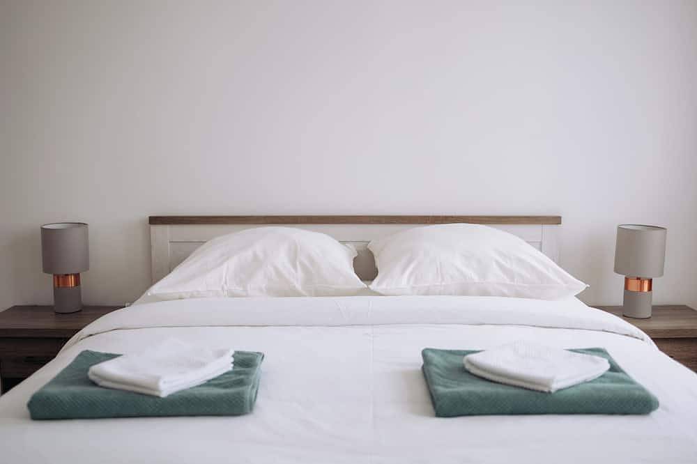 Ganze Wohnung, Moderne Ferienwohnung We4 mit Balkon, Terrasse und kostenlosem Parkplatz in Reichenbach, Chemnitz und Umgebung