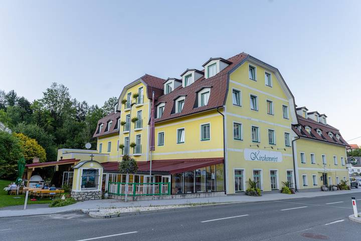 Ganze Ferienwohnung, Einzelzimmer mit Dusche, Wc, Standard in Rottenmanner und Wölzer Tauern, Aigen im Ennstal
