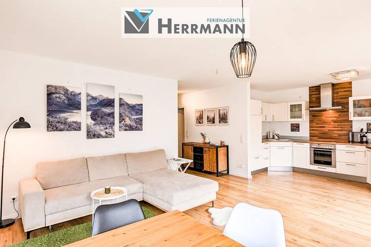 Ferienwohnung für 2 Personen, mit Terrasse und Garten bei Neuschwanstein