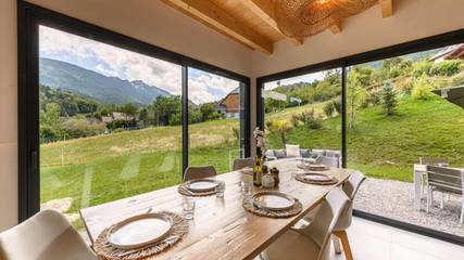 Gîte pour 7 personnes, avec jardin dans Semnoz