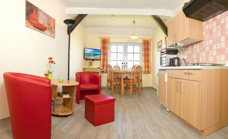 Ferienwohnung für 3 Personen, mit Terrasse und Garten in Weitendorf-Hof - 3