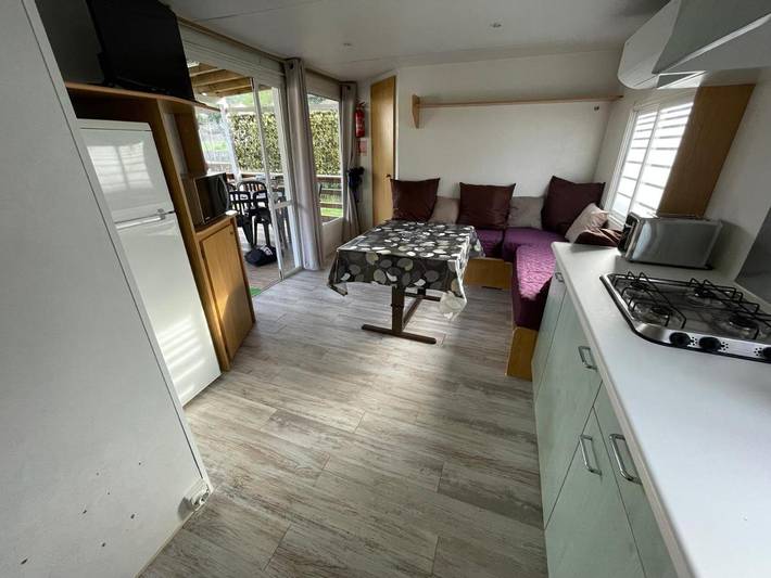 Location de vacances pour 5 personnes, avec vue ainsi que jardin et terrasse à Le Martinet - 3