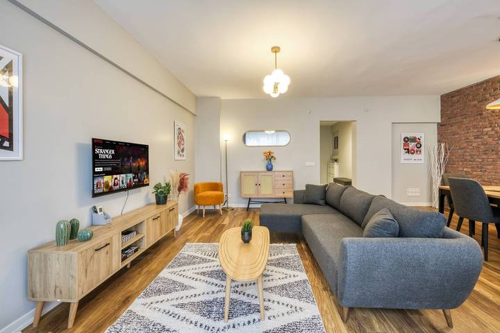 Geheel appartement, Prestige, Spacious, 3Br in Kadıköy (district), Istanbul