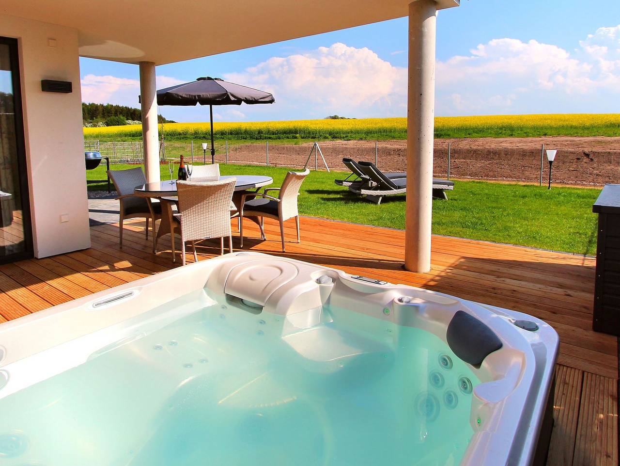 Ganze Ferienwohnung, Villa Aquila / Luxus-Eg-Fewo in Göhren-Lebbin, Mecklenburgische Seenplatte
