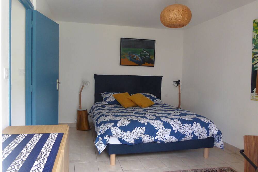 Gite Cosy et Chaleureux Pour 2/3 Personnes Au Calme Entre Terre Et Mer in Pouldergat, Région de Quimper