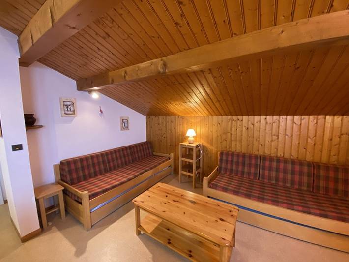 Ganze Wohnung, Wohnung für 4, in der Nähe von Pisten und Geschäften, Crest-Voland in Cohennoz, Albertville und Umgebung