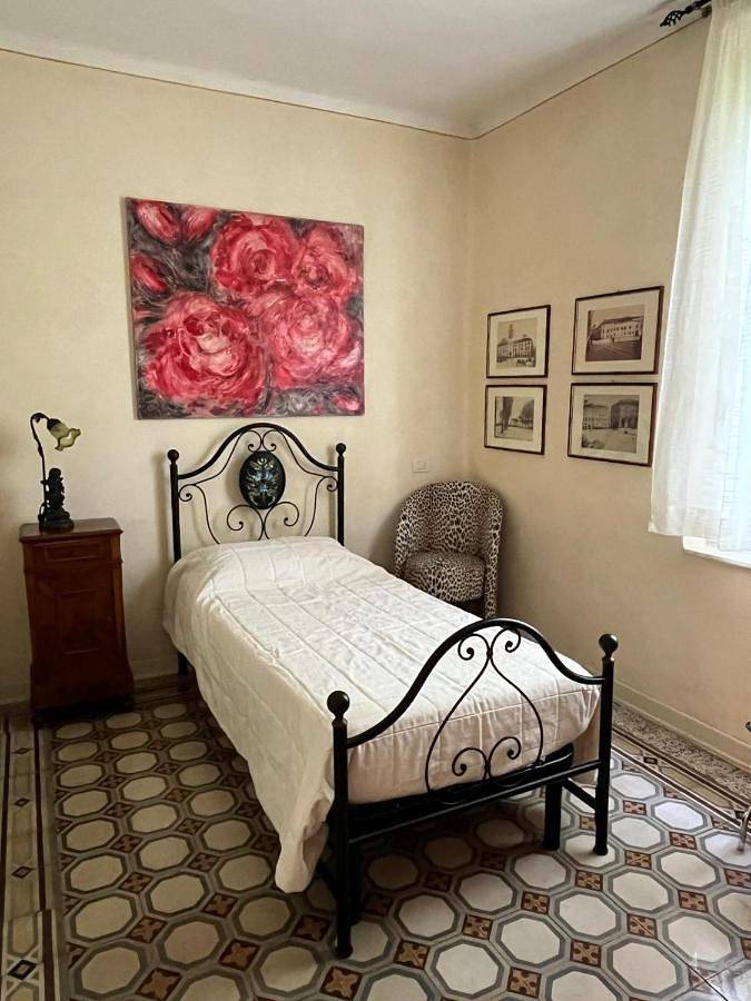 Double Room with Private Bathroom in Collecchio, Apennin Parmensan