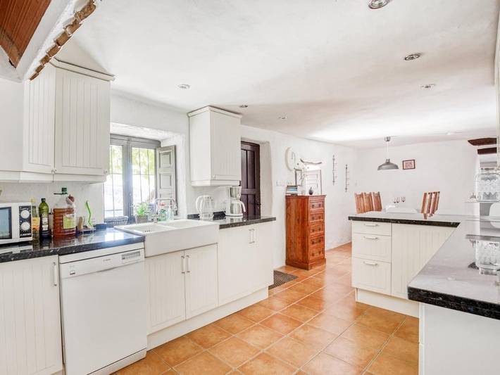 Casa rural para 11 personas, con balcón y piscina en Montefrío - 4