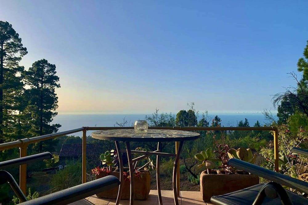 Tiny House Vogelnest- Privates Weingut mit Pool über den Wolken, Meerblick, Wlan in Garafía, La Palma Nord