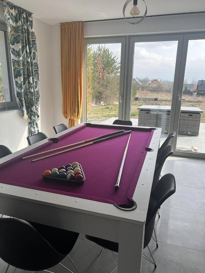 Ferienhaus für 8 Personen, mit Garten und Ausblick sowie Sauna und Pool, mit Haustier