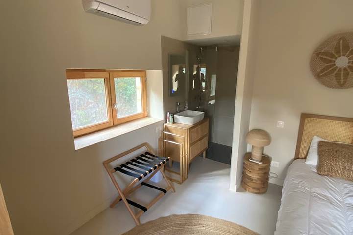 Gîte pour 12 personnes, avec piscine à Sanilhac - 4