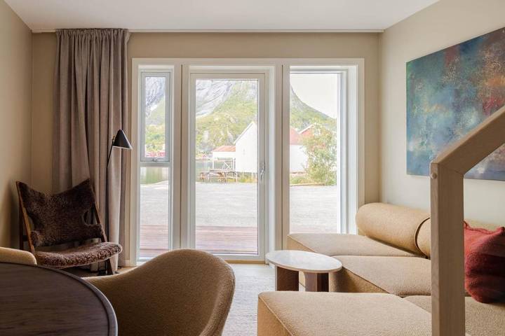 Gîte pour 5 personnes, avec vue et terrasse, animaux acceptés dans Moskenes - 2