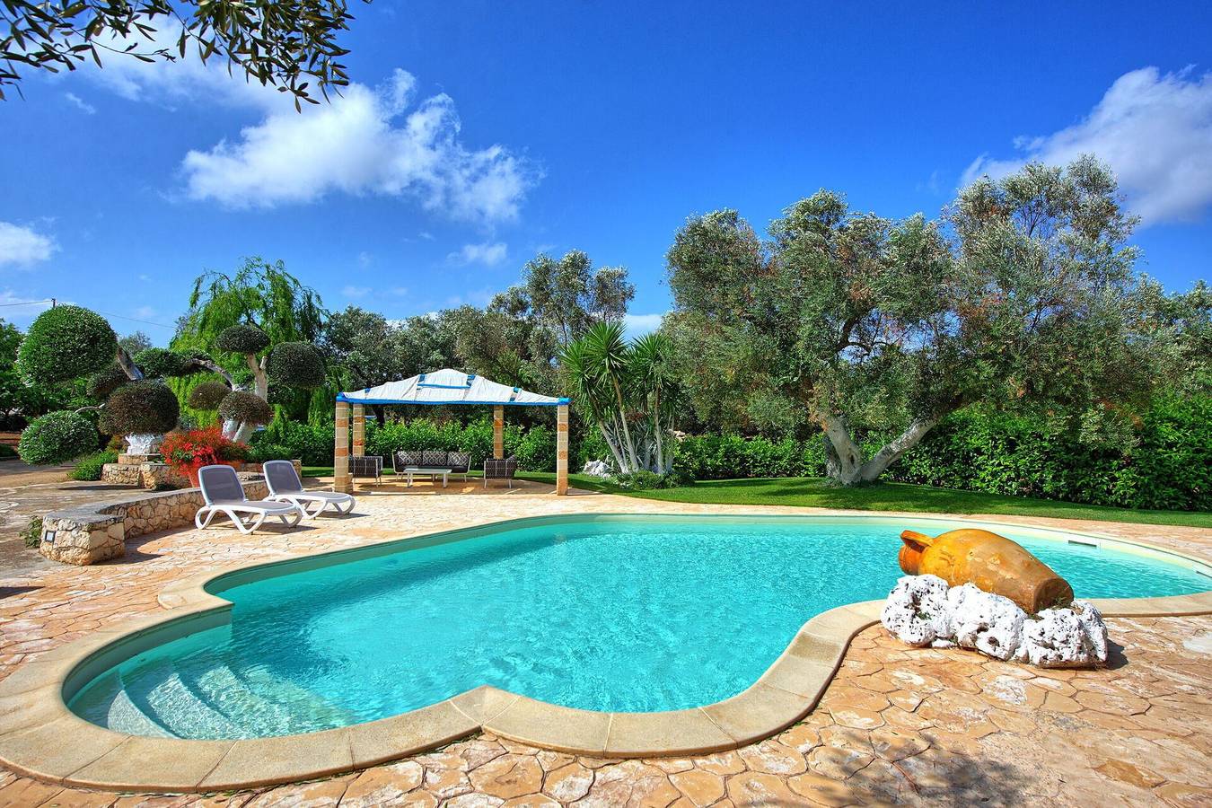 Villa für 4 Personen mit Pool in San Michele Salentino, Salento