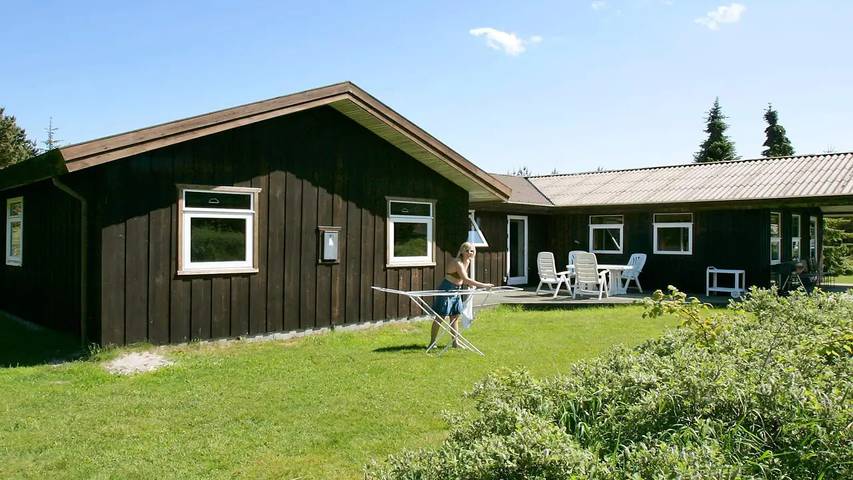 Ferienhaus für 13 Personen, mit Sauna und Pool sowie Whirlpool und Terrasse, mit Haustier in Jammerbugt