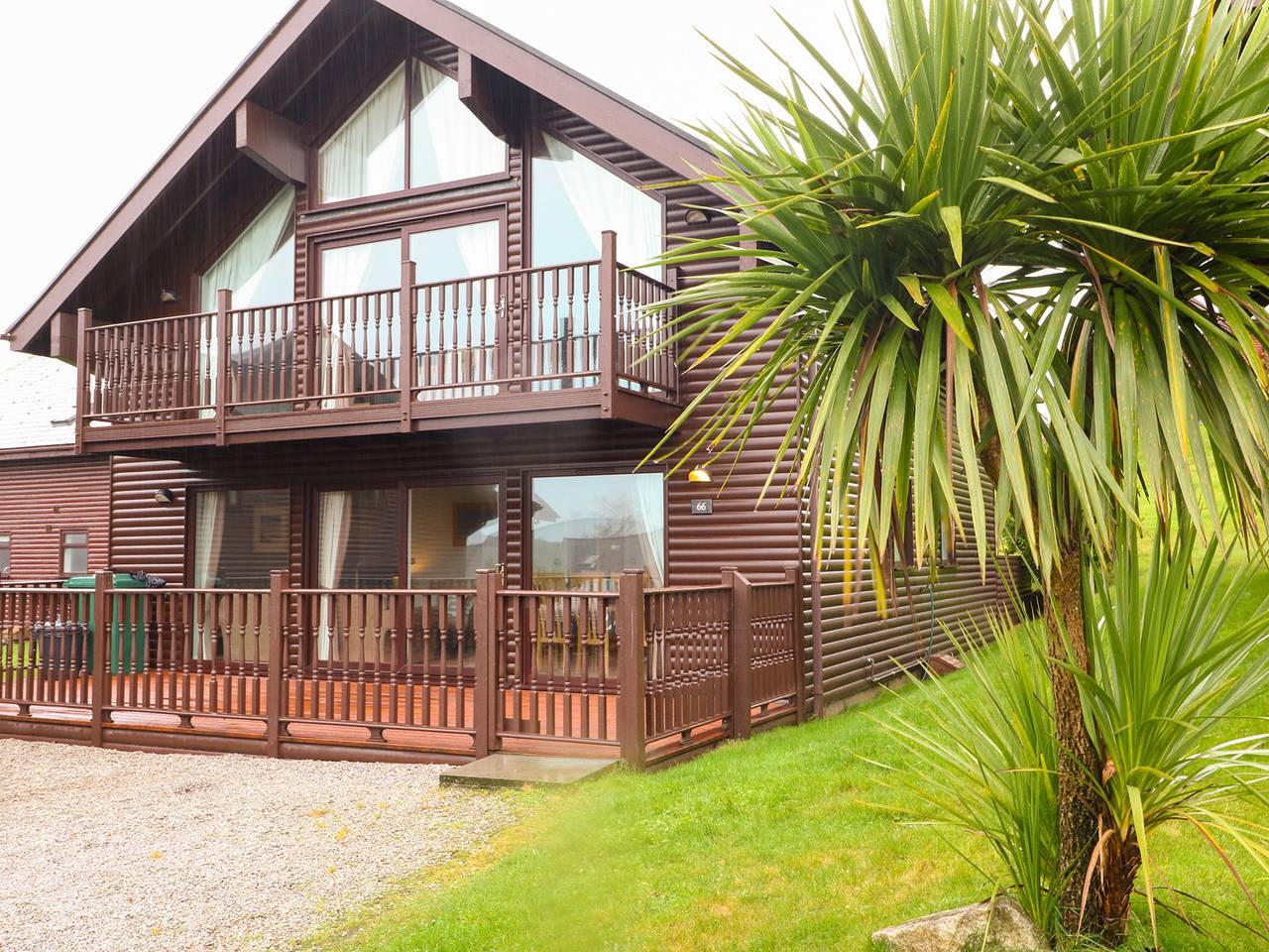Chalet for 8 People in Cornwall, South West England