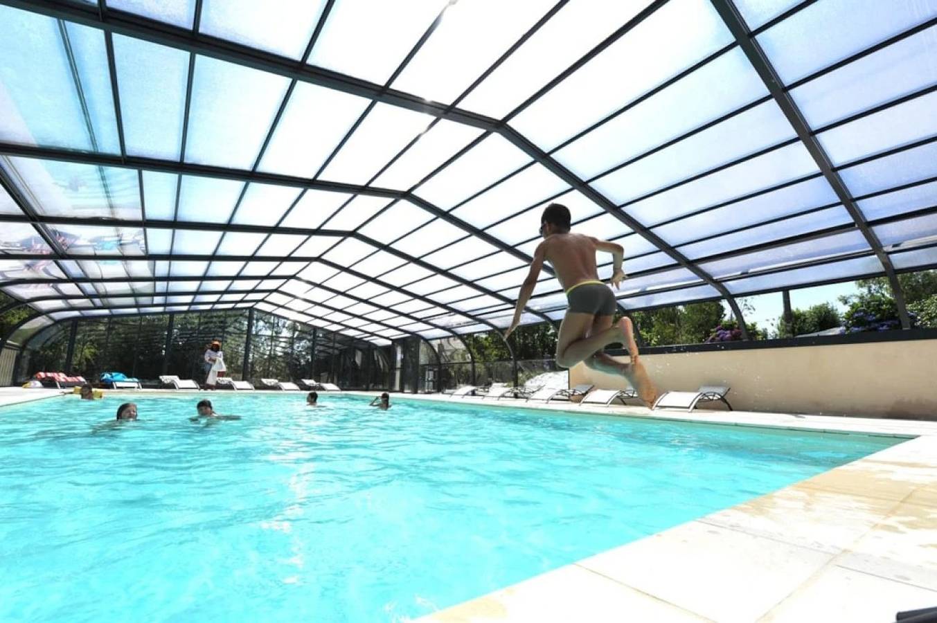 Zecamping 4 étoiles animé espace aquatique bien-être locatif 16m2 in Aubigny (Vendée), Loire-Tal