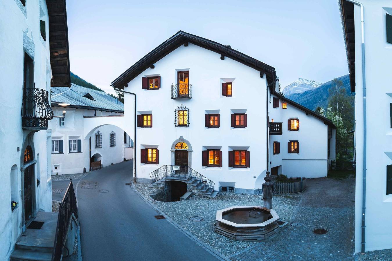 Ganze Ferienwohnung, Chesa Michel - Studio Nair in Spinas, Bever