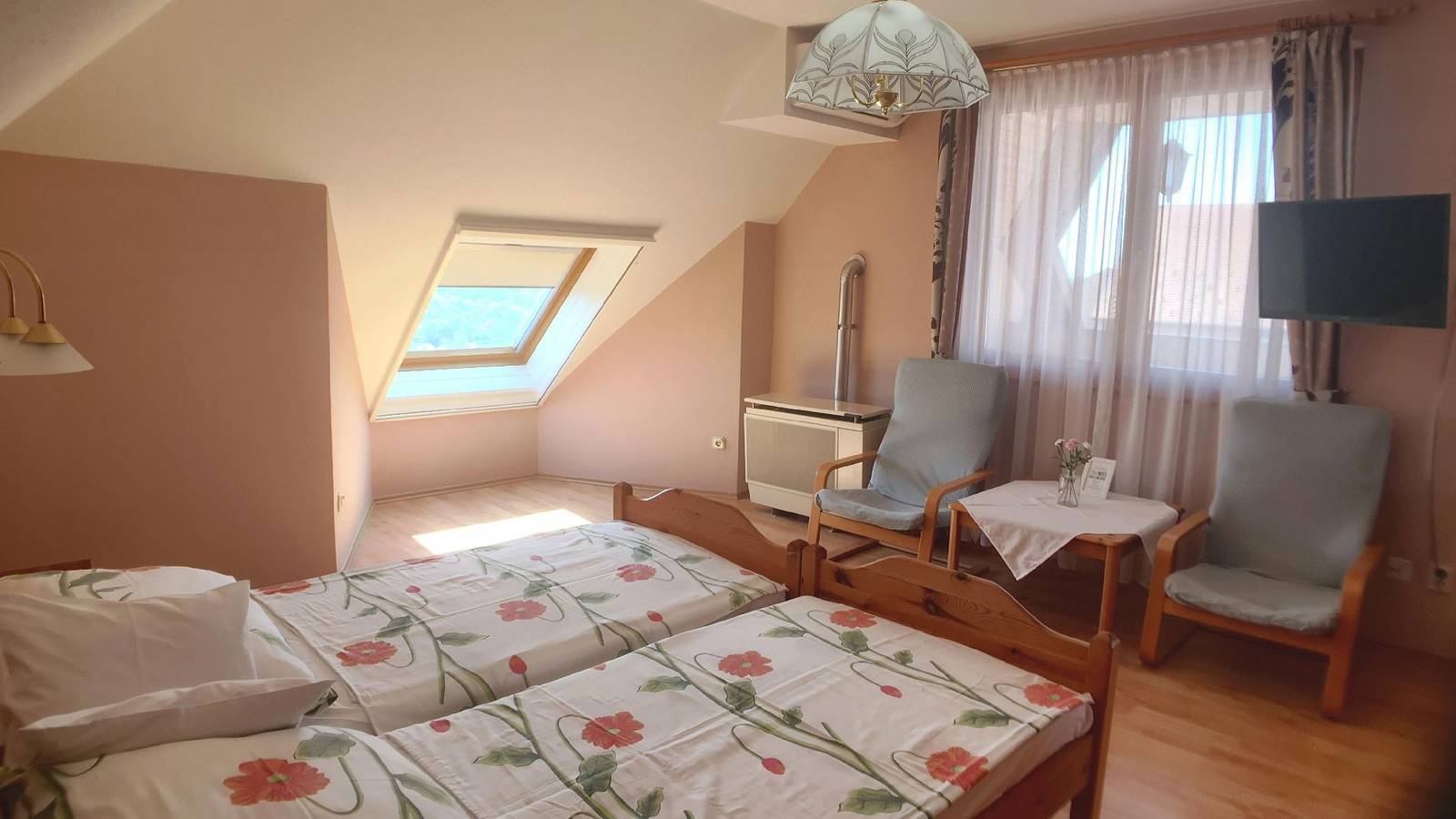 Ganze Ferienwohnung, Wohnung in Hévíz mit Eigenem Balkon in Heviz, Keszthely und Umgebung