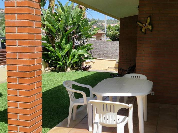 Casa rural para 8 personas, con jardín y piscina en Calafell - 2