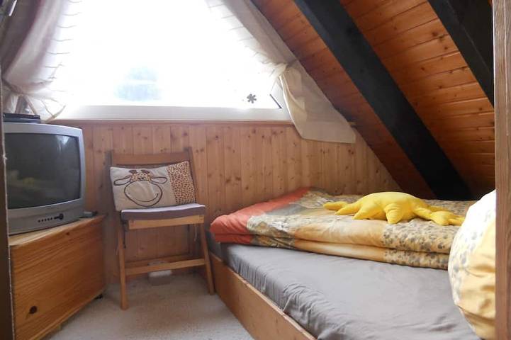 Ferienhaus für 6 Personen, mit Pool und Garten sowie Terrasse in Blankenheim - 3