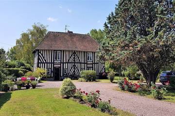 Gîte pour 6 personnes, avec jardin, animaux acceptés à Goustranville