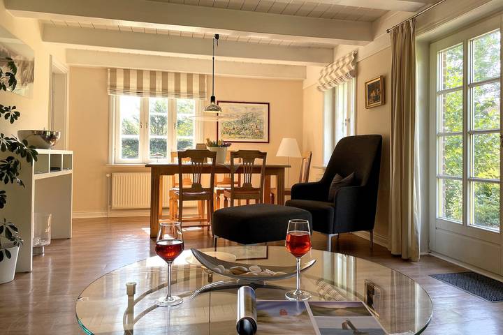 Ferienhaus für 5 Personen, mit Terrasse und Garten in Süderende - 2