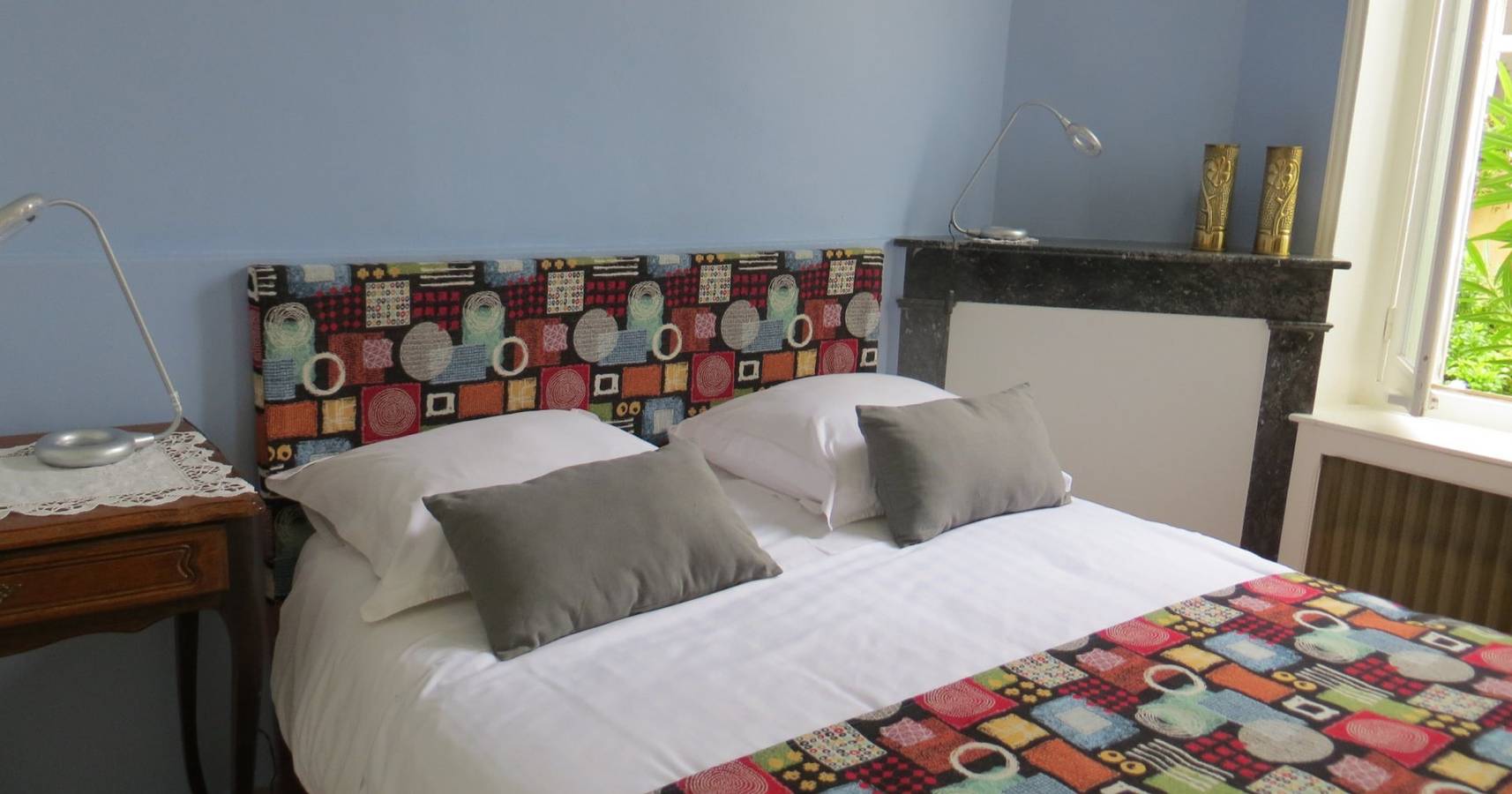 Chambres d'hôtes Thouars centre-ville - Chambre Bleue in Thouars, Deux-Sèvres