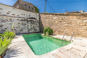 Casa Rural Con Piscina para 3 Personas en Artesa de Segre, Costers del Segre, Foto 1