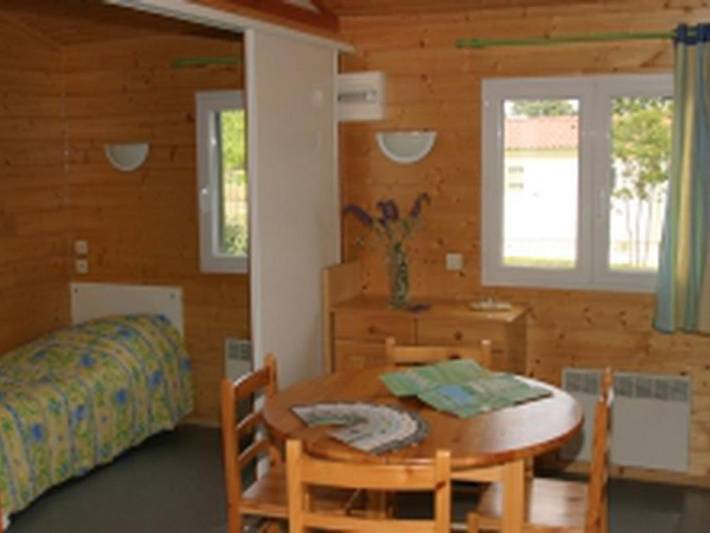 Location de vacances pour 4 personnes, avec terrasse, animaux acceptés à Saint-Donat-sur-l'Herbasse - 3