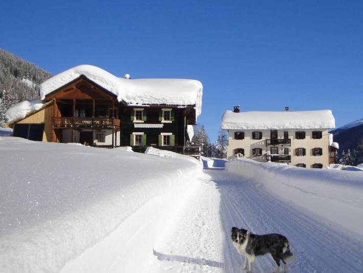 Vacation rental for 6 people, with Terrace and Yard as well as View in Davos