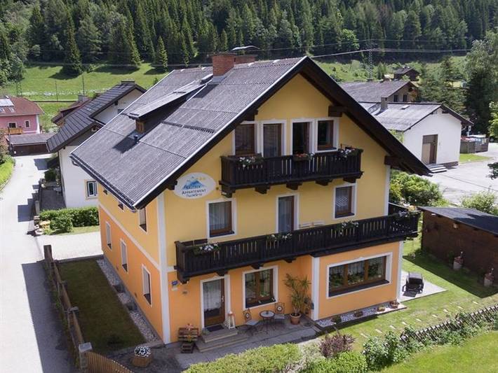 Hütte für 6 Personen, mit Balkon und Garten in Mallnitz
