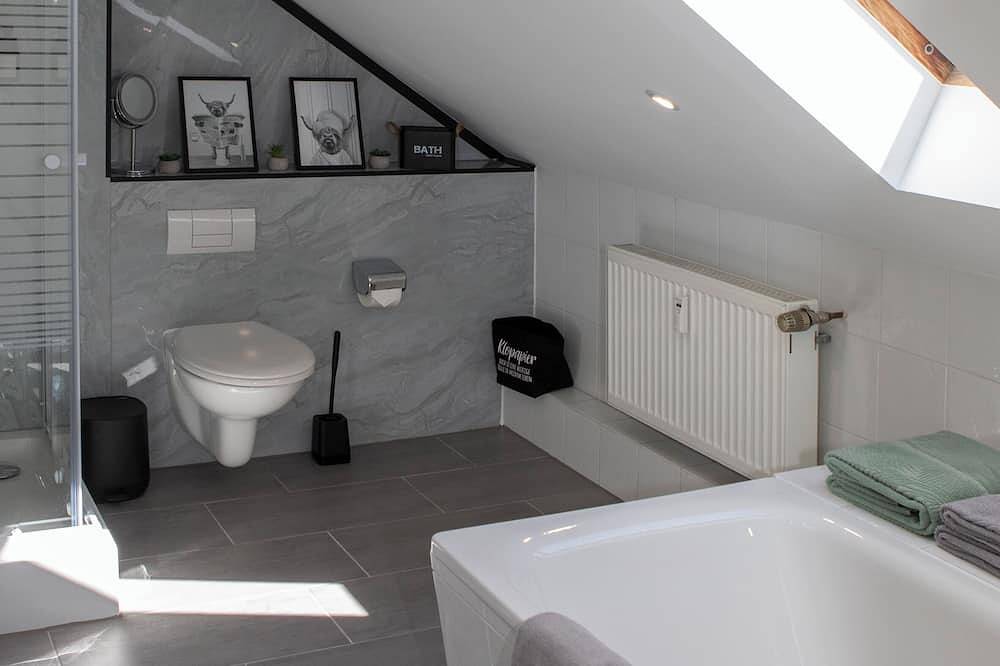 Ganze Wohnung, 🌿Ferienwohnung Rheinpark Emmerich Rheinblick & Parkplatz in Emmerich, Niederrhein