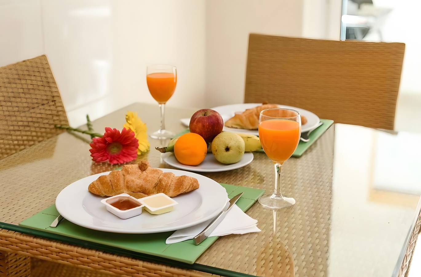 Apartamento entero, Apartamento 'Buzios - By Staywise' con piscina compartida, Wi-Fi y aire acondicionado in Praia da Rocha, Portimão