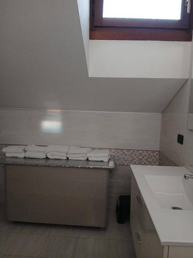 Gîte pour 11 personnes, avec balcon, adapté aux familles à Leinì - 4