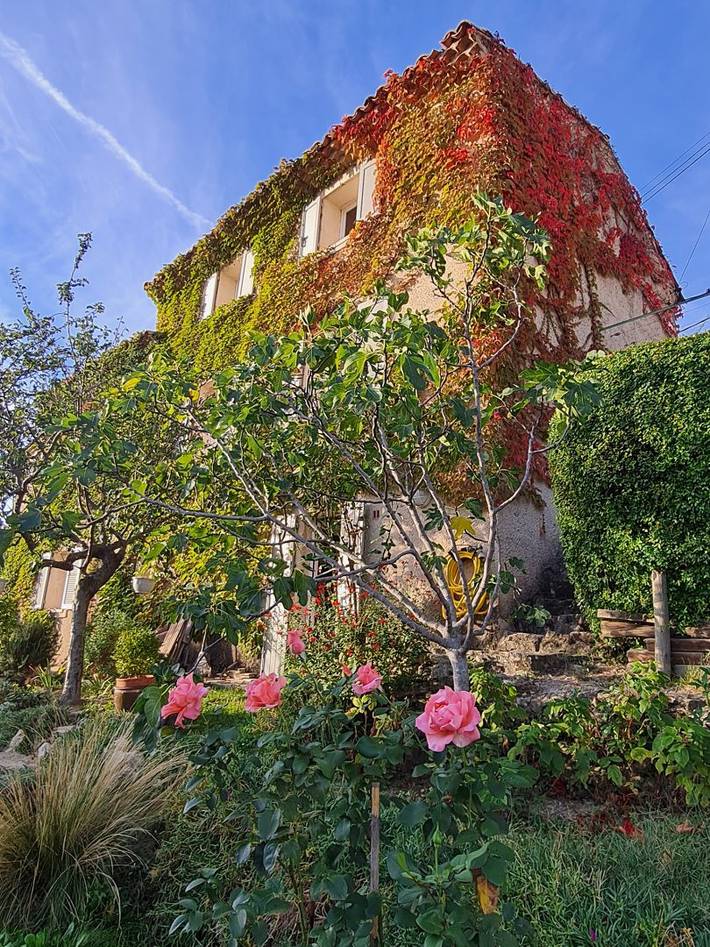 Gîte pour 2 personnes, avec jardin dans le Vaucluse - 2