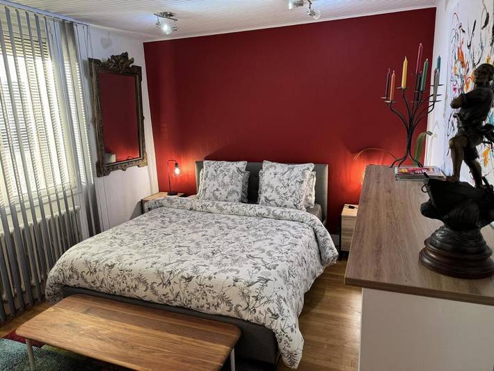 Chambre d’hôte pour 4 personnes, avec Terrasse ainsi que Jardin et Piscine
