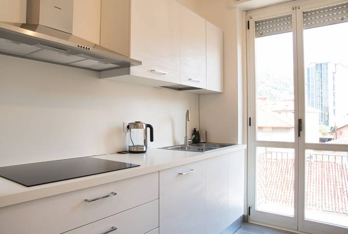 Gîte pour 5 personnes, avec balcon et vue à Lecco - 2