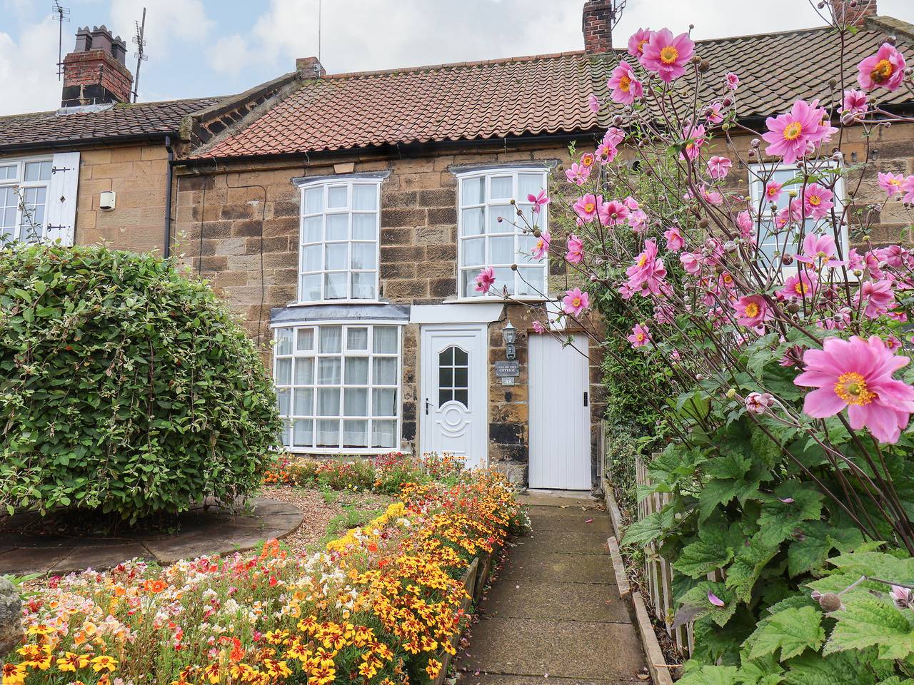 Willow Tree Cottage in Redcar and Cleveland