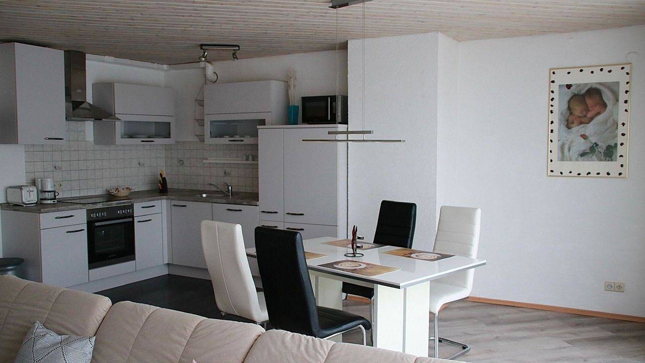 Ganze Ferienwohnung, Ferienwohnung für 4 Personen (72 m²) in Hilzingen in Hilzingen, Hegau
