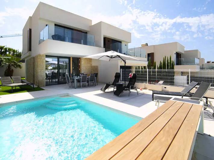 Villa voor 6 personen, met tuin en zwembad in Finestrat