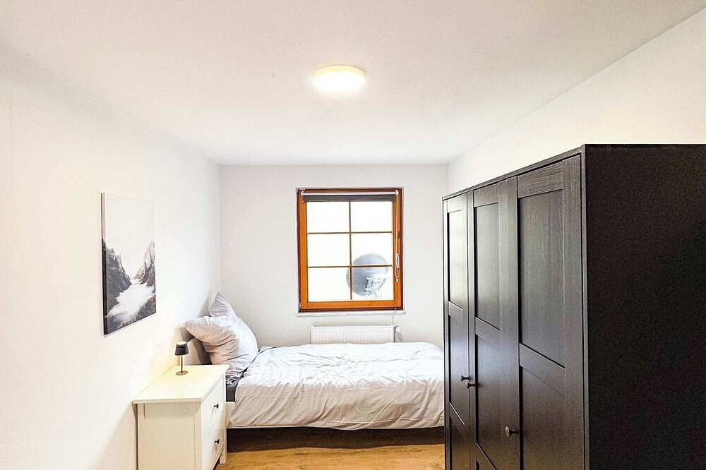 Ganze Wohnung, Helle und geräumige Wohnung in Süd-Berlin mit Parkplatz in Großbeeren, Teltow-Fläming