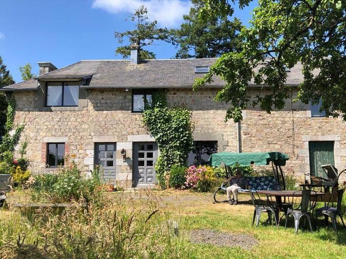 Location de vacances pour 4 personnes, avec jardin ainsi que vue et terrasse à Montbray - 3