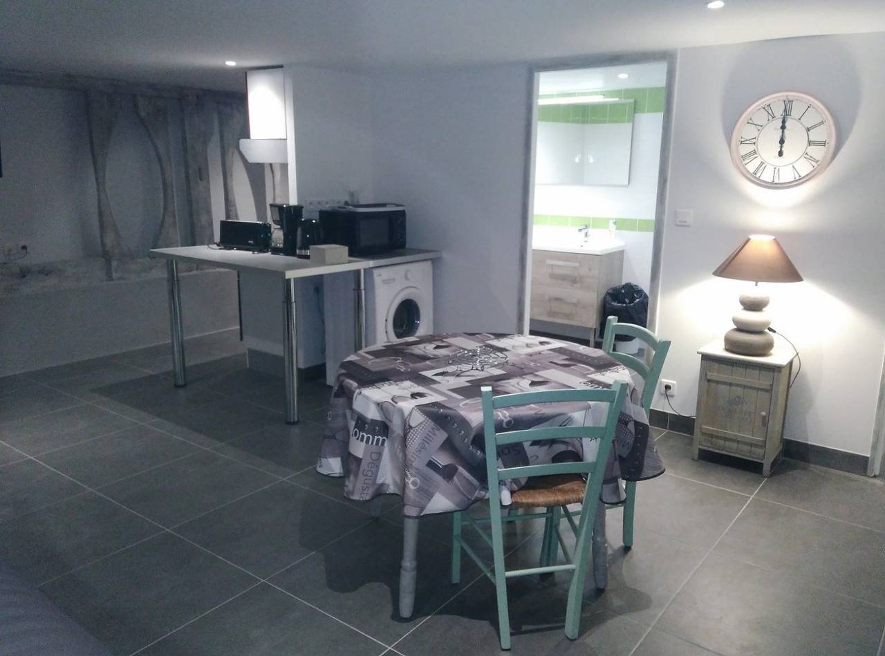 Appartement entier, Gîte Martine Studio 36m² à Langon 4 personnes in Langon, Région de Langon