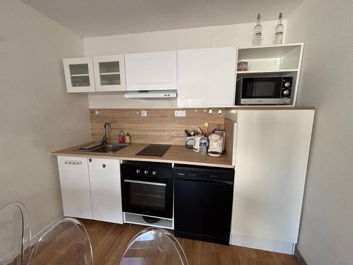 Location de vacances pour 6 personnes, avec sauna ainsi que vue et jardin à Chessy - 4