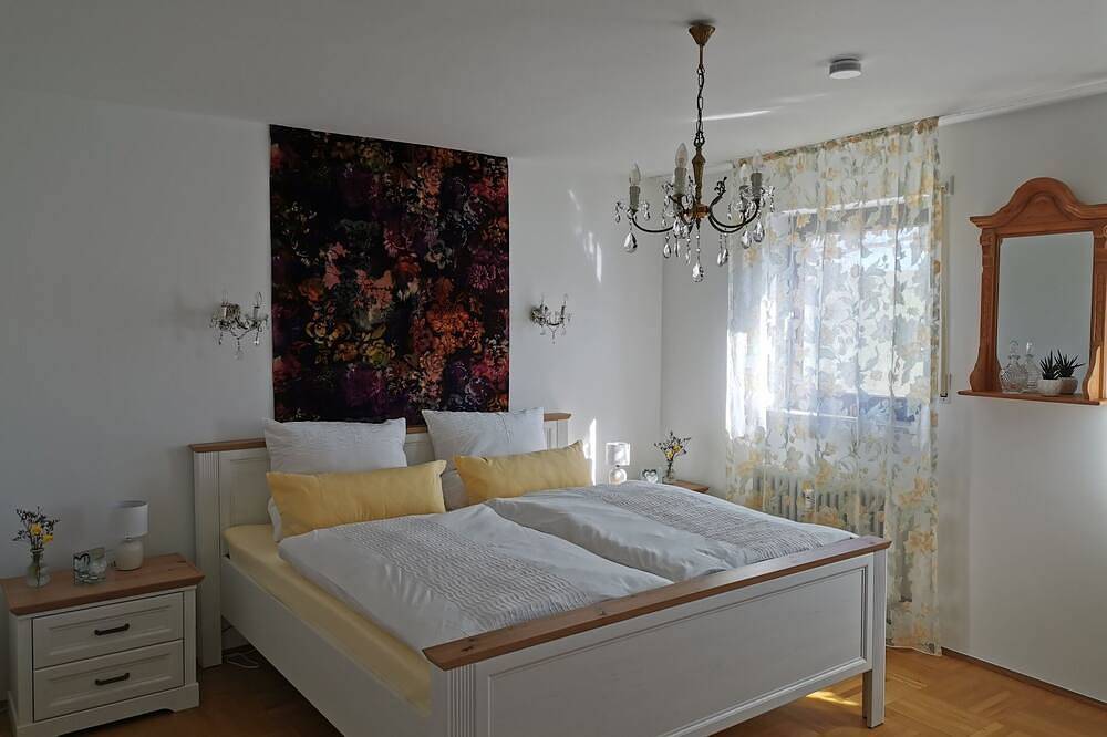 Ganze Wohnung, Ferienwohnung \"Fröhlich am Baderbichl\" in Tutzing, Starnberger See