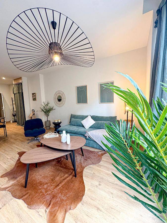 Appartement entier, Appart City break Chic Cosy Wifi Caen Hyper centre in Caen, Région de Caen