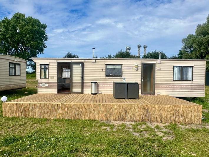 Camping für 4 Personen, mit Terrasse, mit Haustier in Pommern - 3