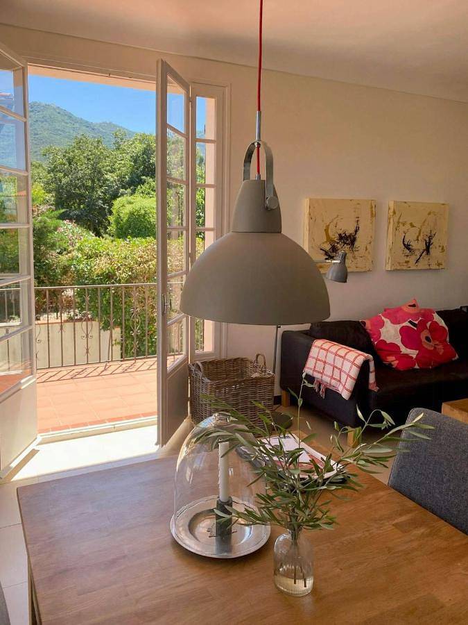 Location de vacances pour 10 personnes, avec terrasse ainsi que jardin et piscine à Villelongue-dels-Monts - 3