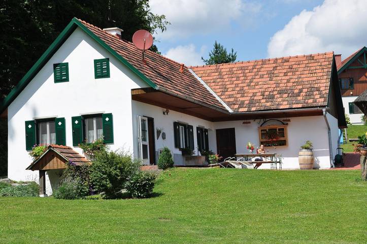 Ferienhaus für 4 Personen, mit Ausblick und Garten, kinderfreundlich in der Oststeiermark