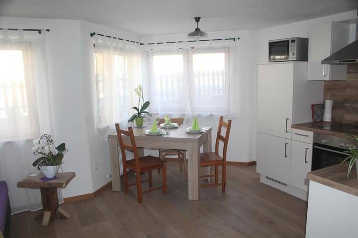 Gîte pour 3 personnes, avec terrasse et vue à Herbolzheim - 4